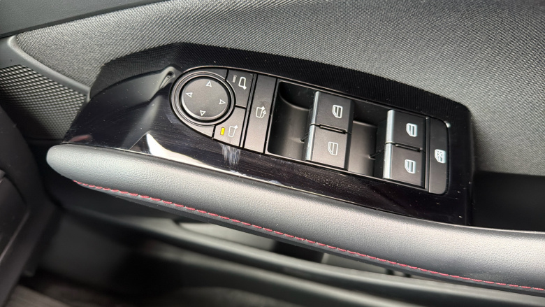 Mazda CX-30 2.5 e-Skyactiv G MHEV [140] Homura 5dr Auto Petrol Hatchback